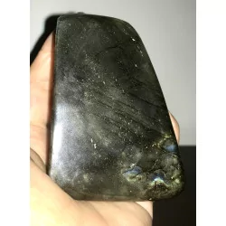 Labradorite 6 cm.