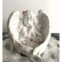 Angel portavelas con vela . 11,5 cm