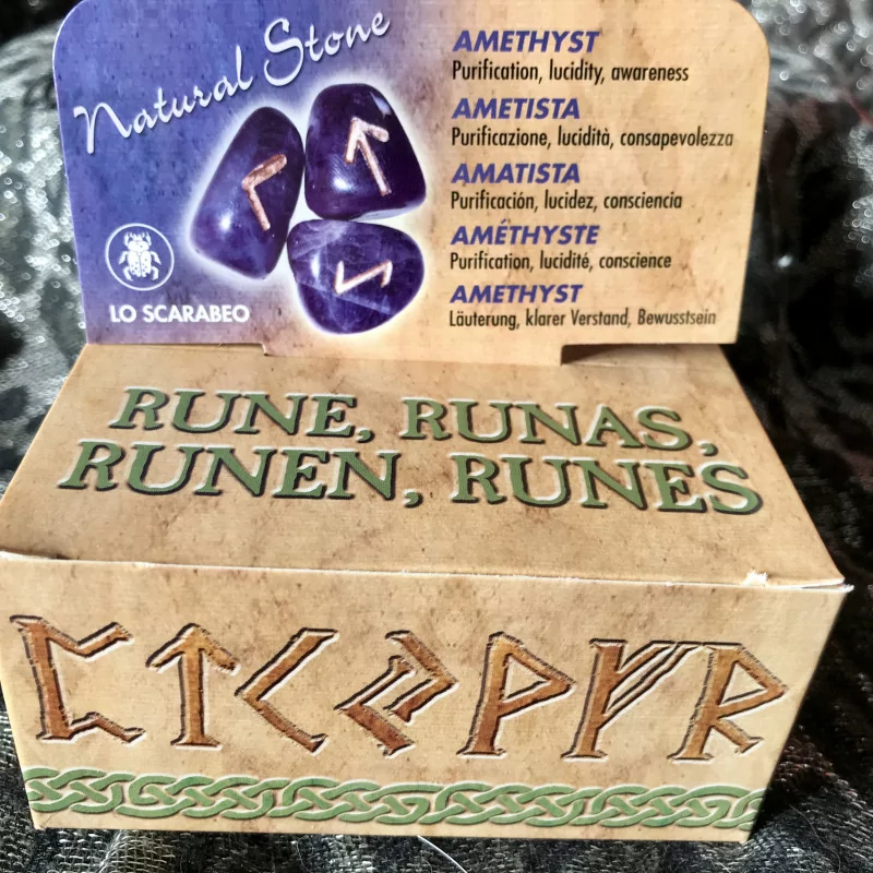 25 Runes en Améthyste