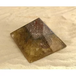 Pyramide Orgonite Citrine.