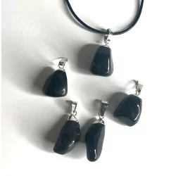 Pendentif Onyx noire monture en métal&collier cuir noir avec fermoir mousqueton.