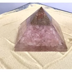 Pyramide Orgonite & Quartz rose