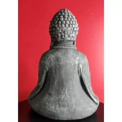 Bouddha avec un verre , couleur Ciment. 27cm
